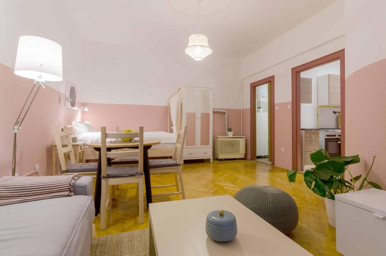 Okra Apartment Budapest Exterior photo